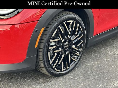 Used 2025 MINI Cooper 2-Door Hardtop image 29
