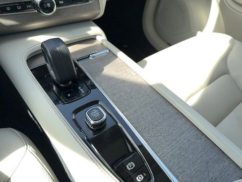 Used 2023 Volvo XC90 B5 Plus w/ Protection Package image 21