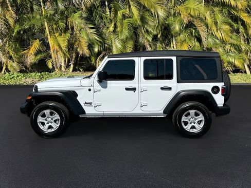 Used 2022 Jeep Wrangler Unlimited Sport image 8