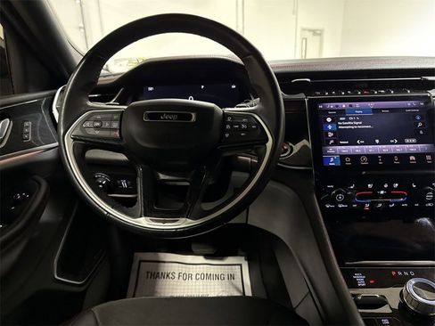 Used 2022 Jeep Grand Cherokee Trailhawk w/ Luxury Tech Group III image 20