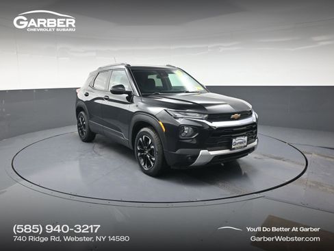 Used 2023 Chevrolet TrailBlazer LT w/ Convenience Package image 1
