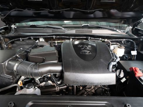 Used 2023 Toyota Tacoma TRD Sport image 30