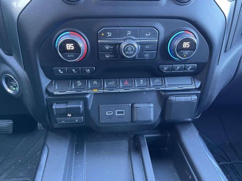 Used 2019 Chevrolet Silverado 1500 LTZ image 40