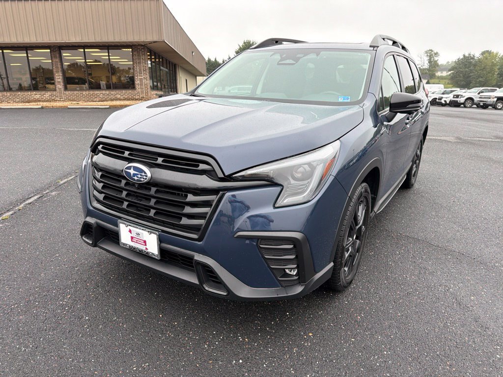 Certified 2023 Subaru Ascent Onyx Edition Limited AWD/4WD image 1