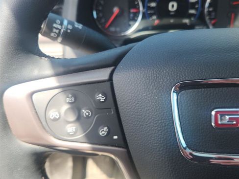 Used 2023 GMC Acadia AT4 w/ Technology Package AWD/4WD image 17