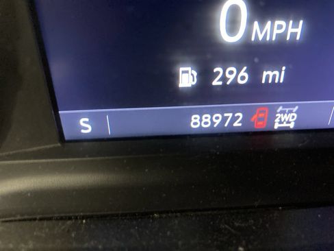 Used 2019 Chevrolet Silverado 1500 LT w/ All-Star Edition AWD/4WD image 11