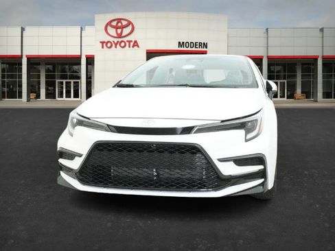 New 2026 Toyota Corolla SE image 3