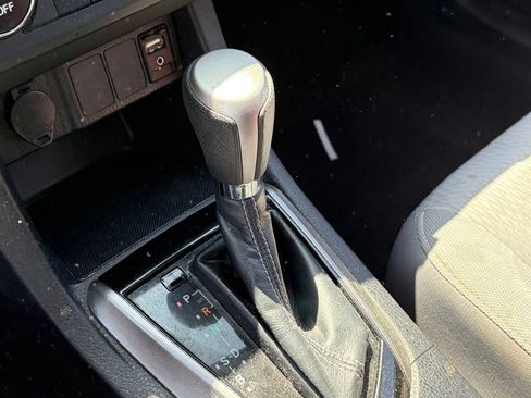 Used 2014 Toyota Corolla LE FWD image 7