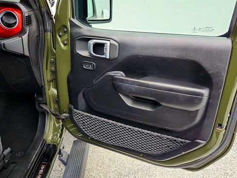 Used 2021 Jeep Wrangler Rubicon w/ LED Lighting Group AWD/4WD image 25