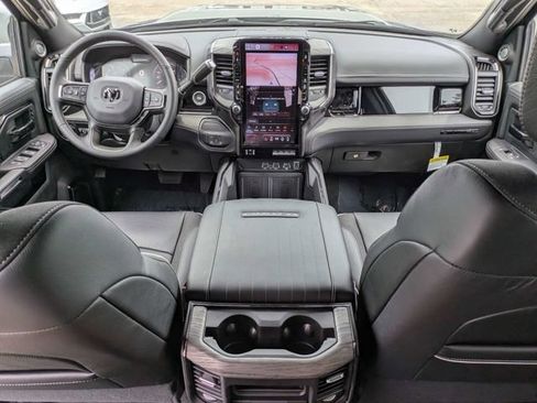 New 2026 RAM 2500 Limited AWD/4WD image 15