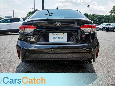 Used 2021 Toyota Corolla SE w/ SE Premium Package FWD image 13