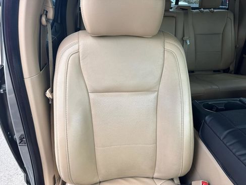 Used 2019 Ford F250 Lariat w/ Lariat Ultimate Package AWD/4WD image 10