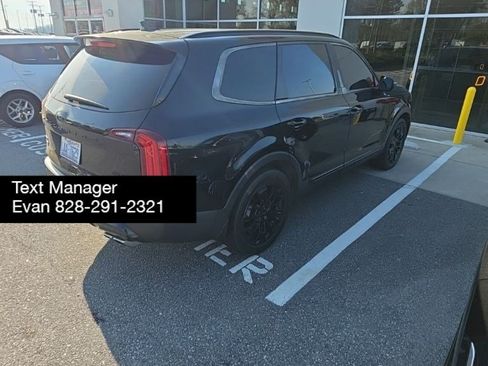 Used 2021 Kia Telluride EX w/ EX Premium Package image 4