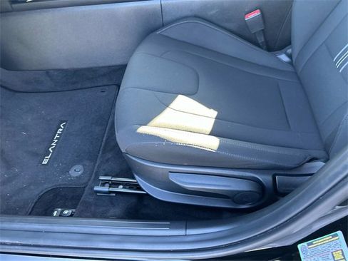 Used 2025 Hyundai Elantra Sport image 21
