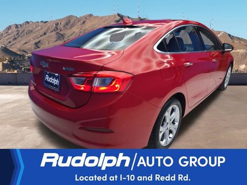 Used 2017 Chevrolet Cruze Premier FWD image 4