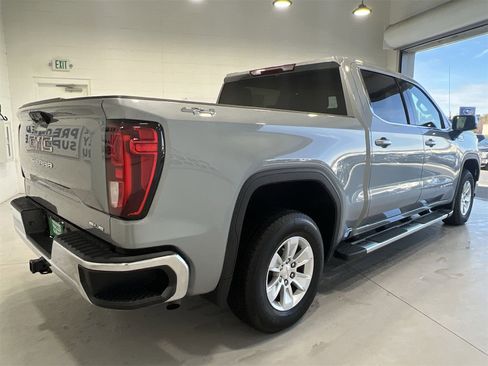 Used 2023 GMC Sierra 1500 SLE image 8