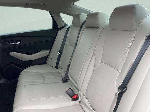Used 2024 Honda Accord Touring image 19