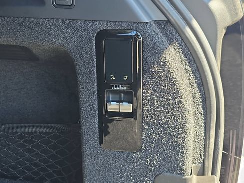 Certified 2023 Land Rover Range Rover SE AWD/4WD image 14