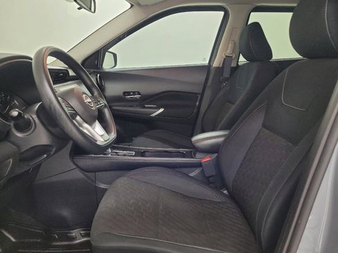 Used 2023 Nissan Kicks SV FWD image 17