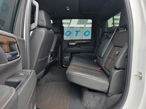 Used 2024 Chevrolet Silverado 2500 High Country w/ Technology Package image 21