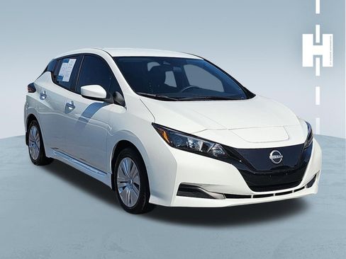 Used 2025 Nissan Leaf S FWD image 1