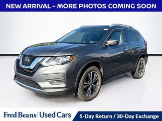 Used 2020 Nissan Rogue SV w/ Premium Package video 3