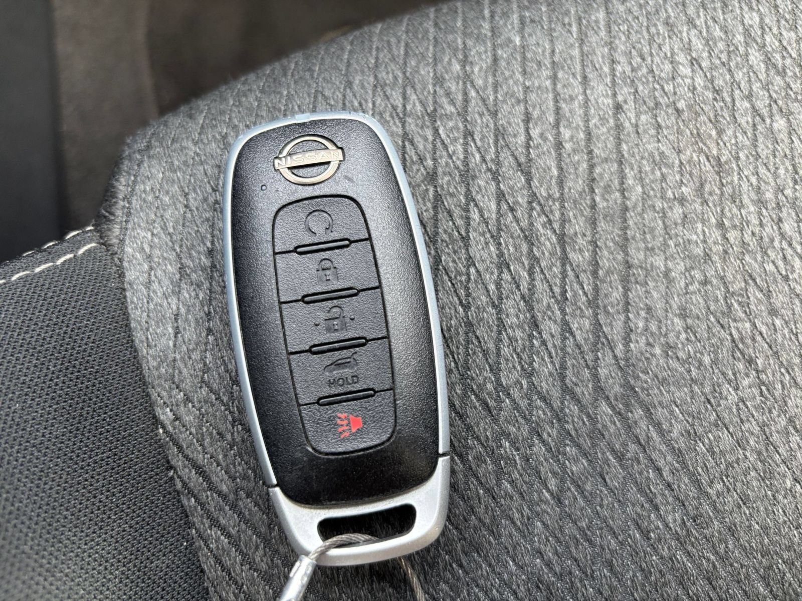 Used 2025 Nissan Rogue SV AWD/4WD image 27