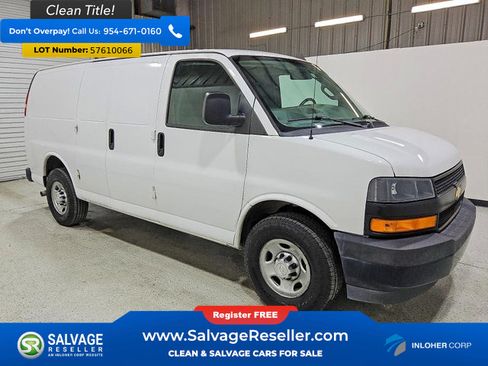 Used 2018 Chevrolet Express 2500 w/ Driver Convenience Package RWD image 5