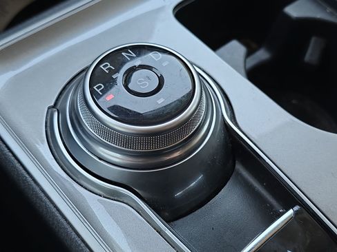 Used 2024 Ford Edge SEL w/ Convenience Package image 20