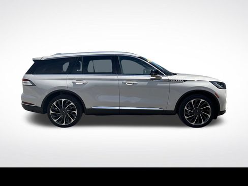 Used 2025 Lincoln Aviator Reserve w/ Equipment Group 201A AWD/4WD image 21