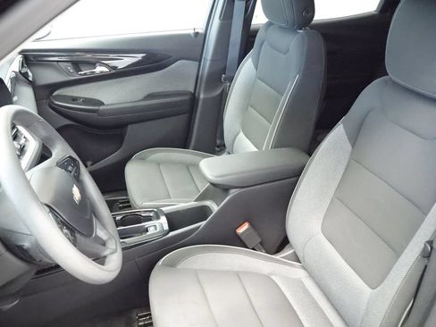 Used 2024 Chevrolet TrailBlazer LT AWD/4WD image 24