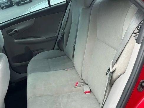 Used 2013 Toyota Corolla LE FWD image 8