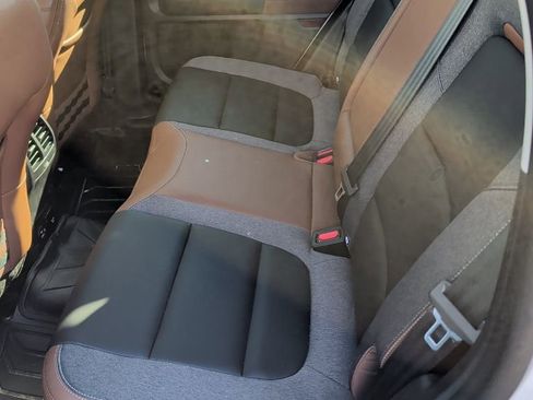 Used 2024 Ford Bronco Sport Outer Banks w/ Tech Package image 9