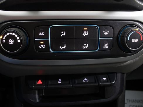 Used 2015 Chevrolet Colorado LT w/ LT Convenience Package AWD/4WD image 27