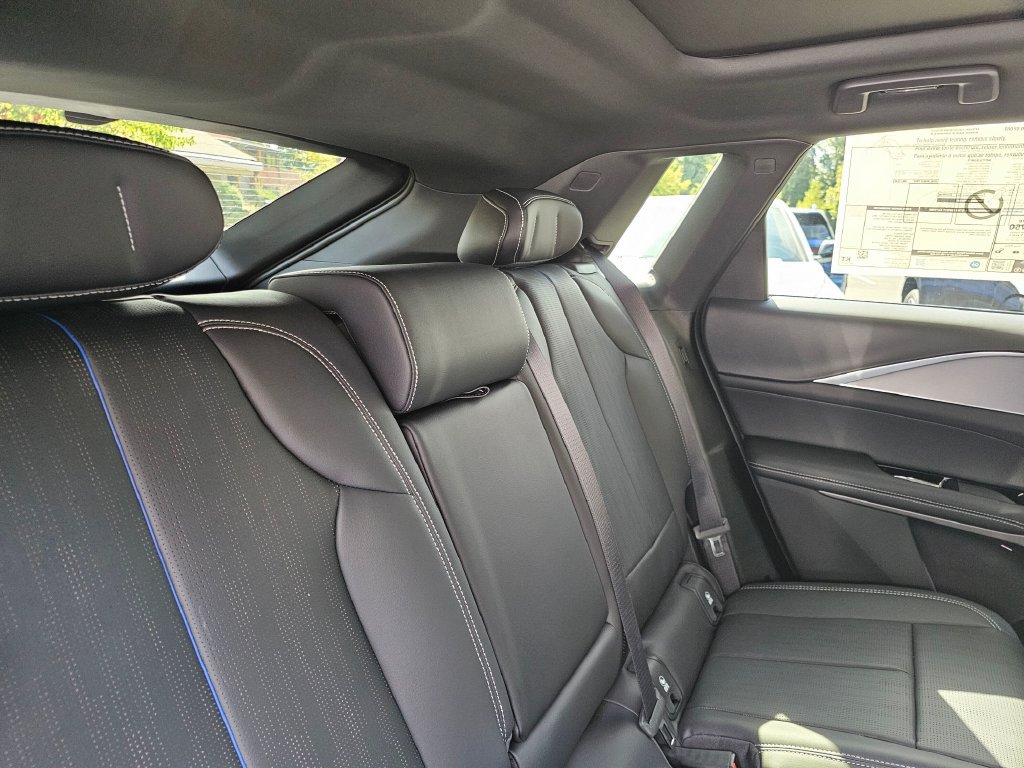 New 2027 Cadillac Lyriq Sport AWD/4WD image 13