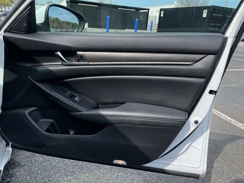 Certified 2021 Honda Accord Touring image 29