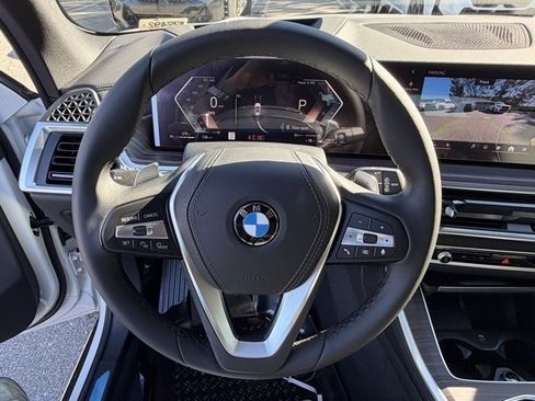 New 2026 BMW X5 xDrive40i w/ Premium Package image 18