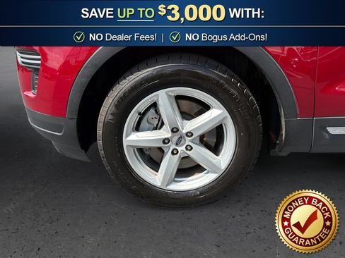 Certified 2018 Ford Explorer XLT FWD image 13