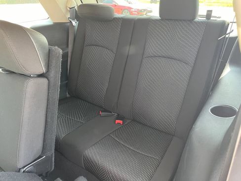 Used 2019 Dodge Journey SE FWD image 20