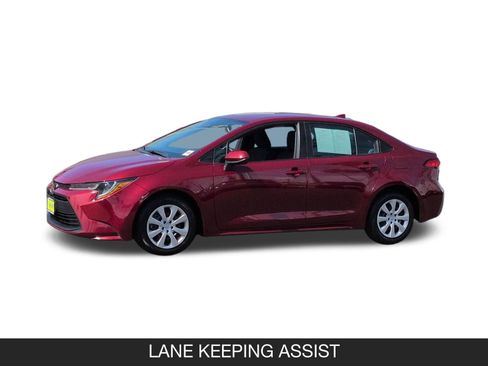 Used 2024 Toyota Corolla LE image 5
