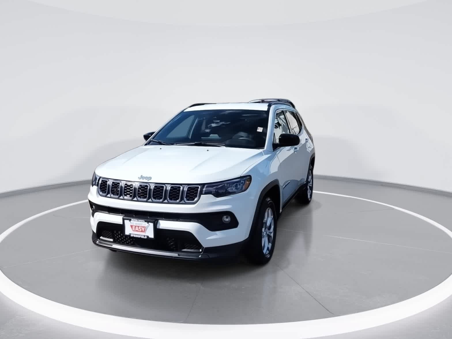 Used 2024 Jeep Compass Latitude AWD/4WD image 3