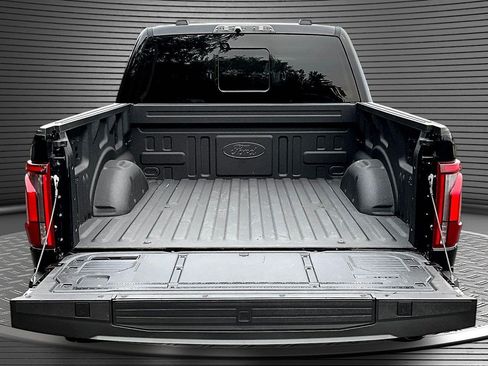 Used 2025 Ford F150 Raptor AWD/4WD image 7