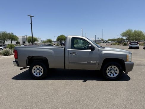 Used 2009 Chevrolet Silverado 1500 LT RWD image 4