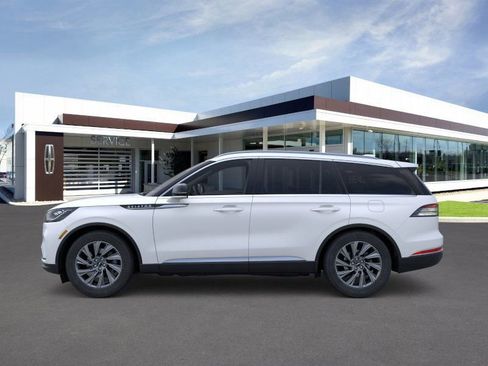 New 2026 Lincoln Aviator AWD image 32