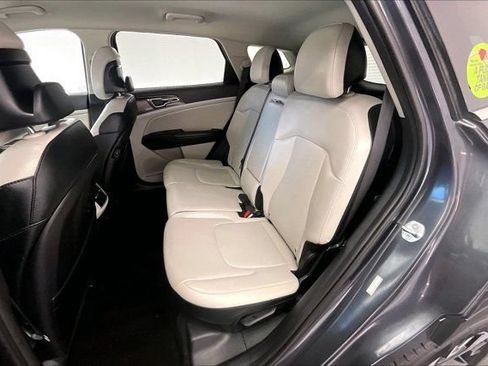 Used 2023 Kia Sportage EX FWD image 18
