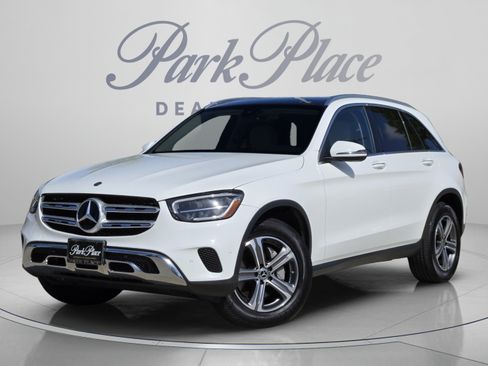 Used 2021 Mercedes-Benz GLC 300 4MATIC image 1
