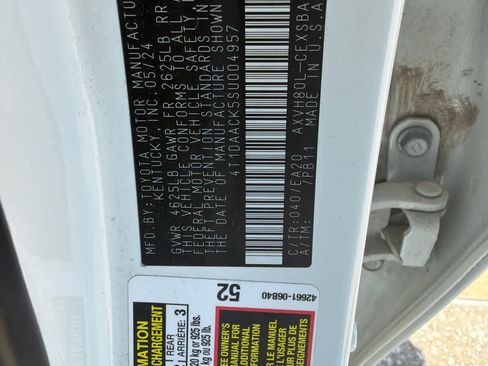 Used 2025 Toyota Camry SE FWD image 58