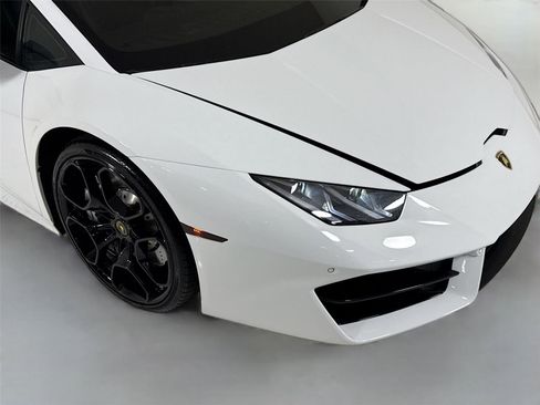 Used 2018 Lamborghini Huracan LP 580-2 image 35