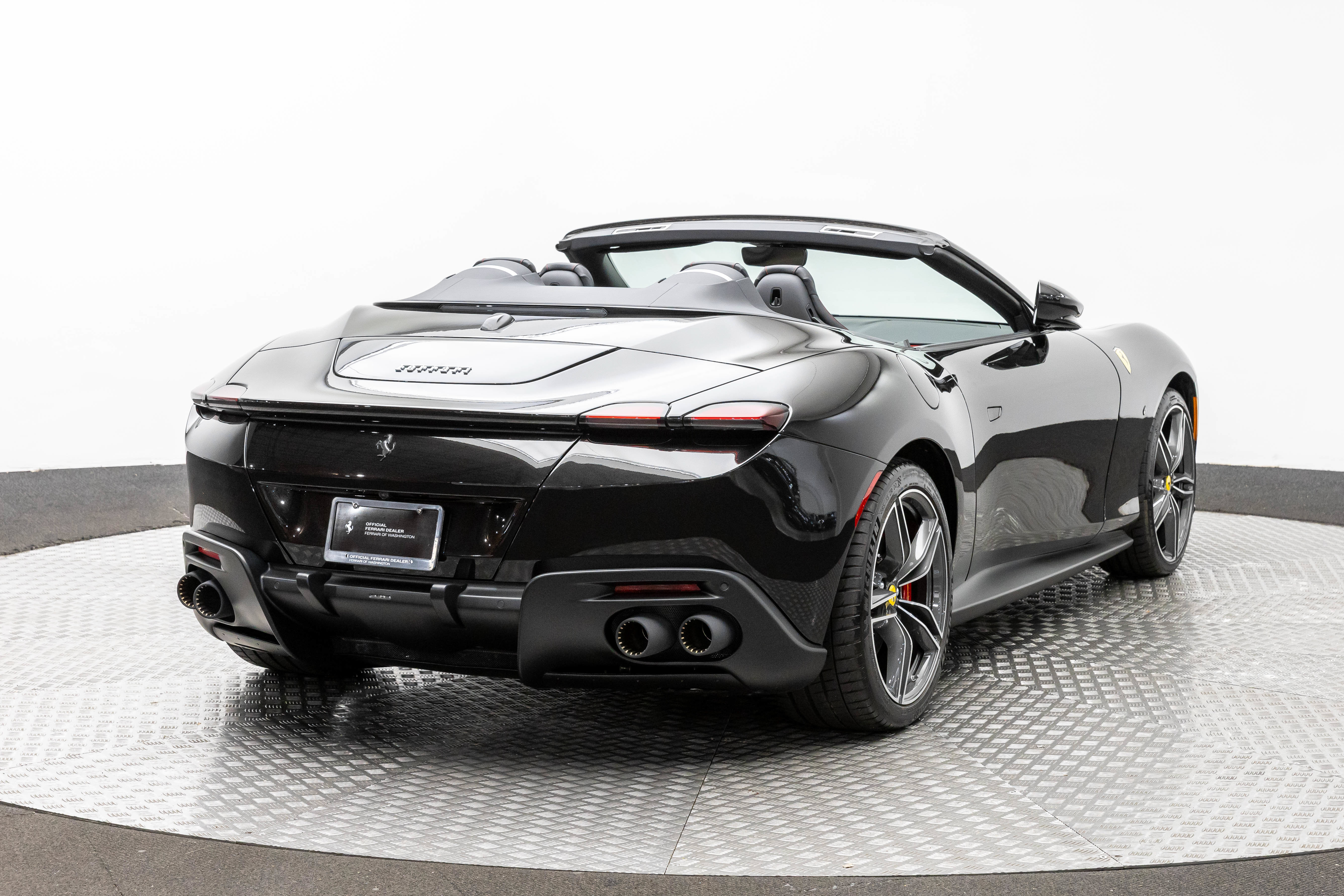 Certified 2025 Ferrari Roma Spider RWD image 7