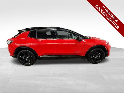 Used 2024 Chevrolet Equinox EV RS w/ LPO, Trailering Package FWD image 9